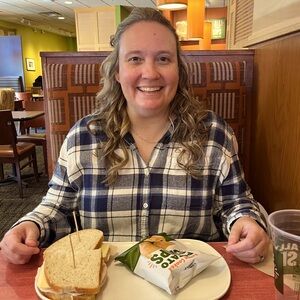 Meet your Posher, Lynn